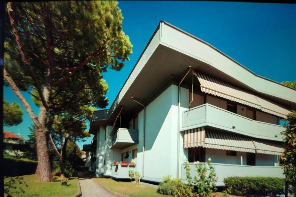 Beach House, 300 M Dal Mare, مارينا دي ماسا المظهر الخارجي الصورة