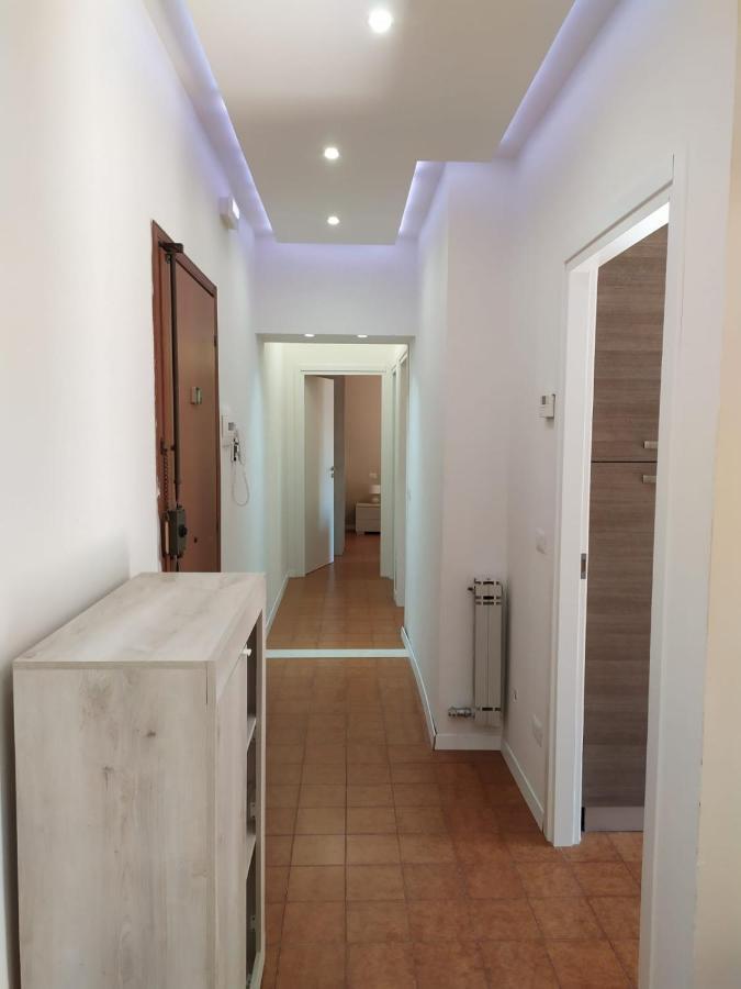Beach House, 300 M Dal Mare, مارينا دي ماسا المظهر الخارجي الصورة