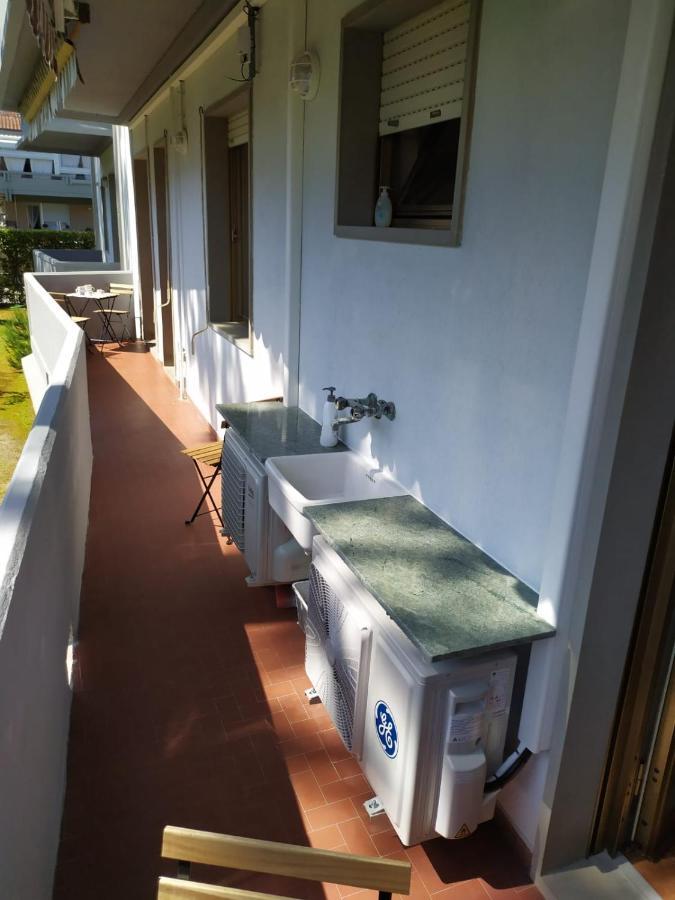 Beach House, 300 M Dal Mare, مارينا دي ماسا المظهر الخارجي الصورة